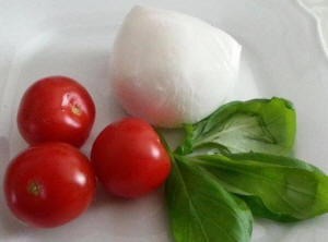 Sorrent Caprese Salat
