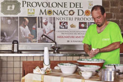 Sorrent Käsespezialität Provolone del Monaco